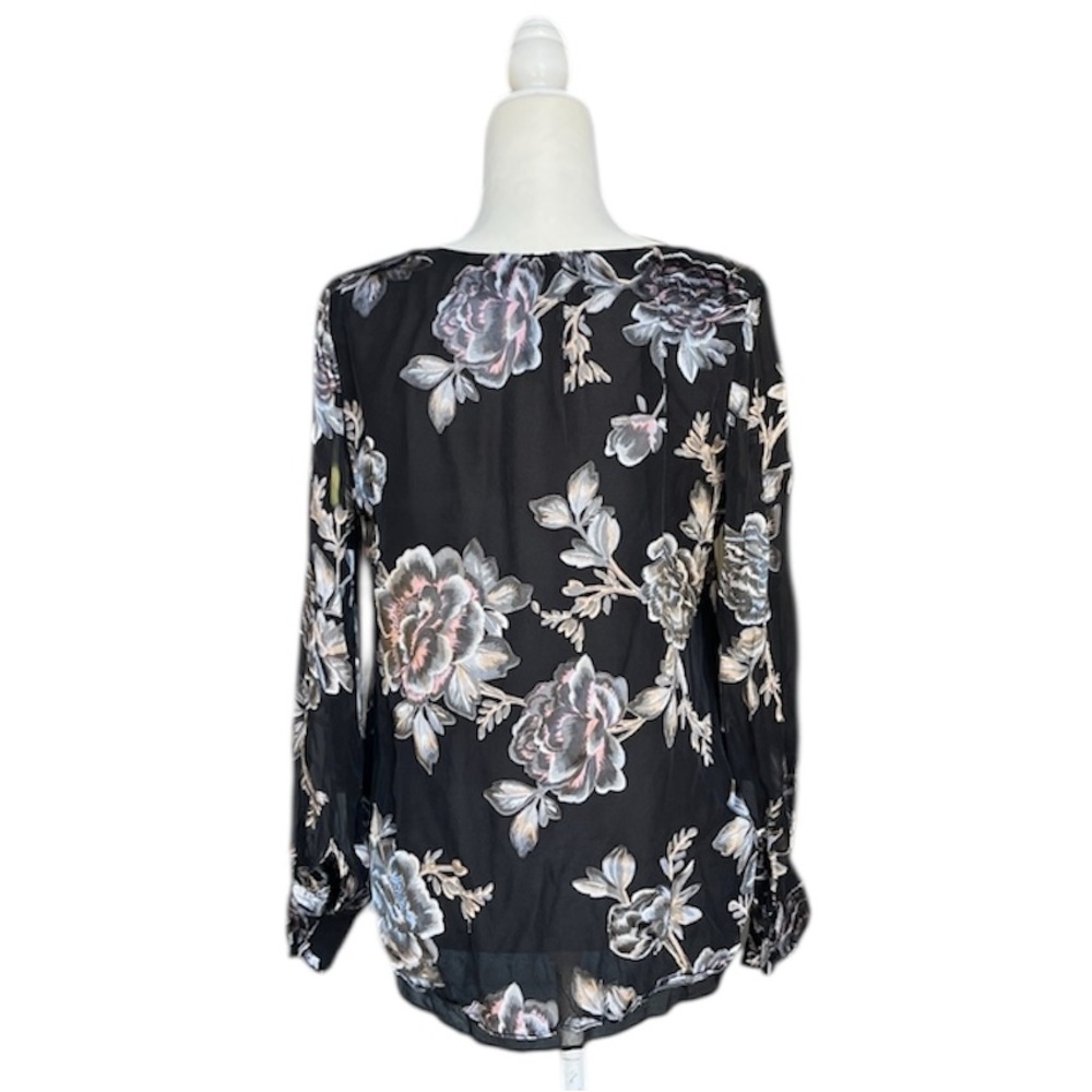 White House Black Market Floral V-Neck Women's Top - Black Long Sleeve Blouse - Picture 8 of 13